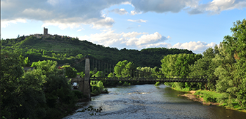 Le pont suspendu